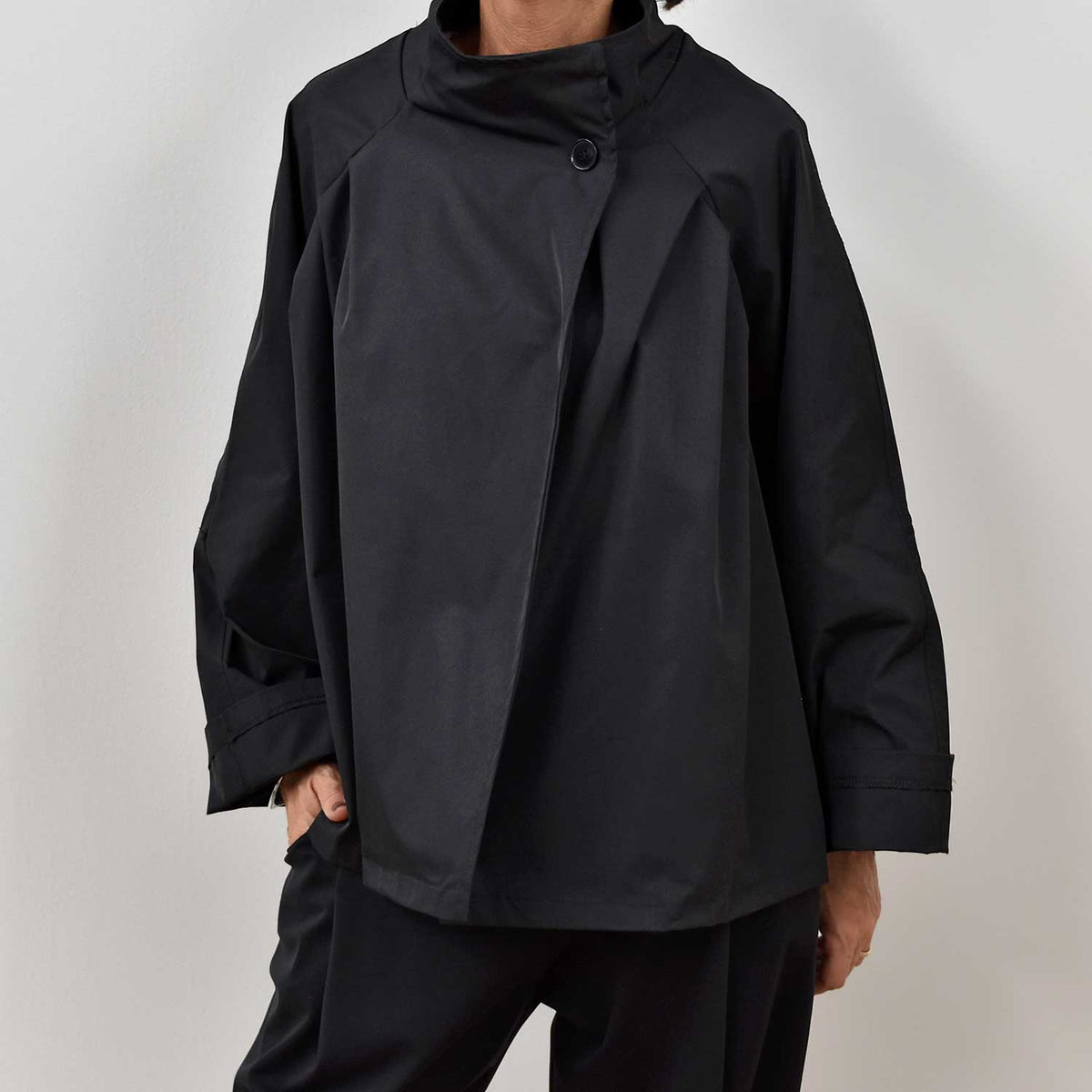 Chaqueta outdoor negra