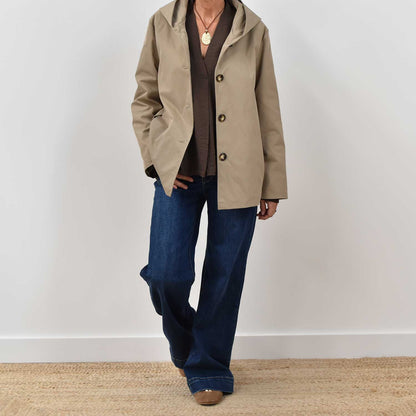 Chaqueta capucha beige