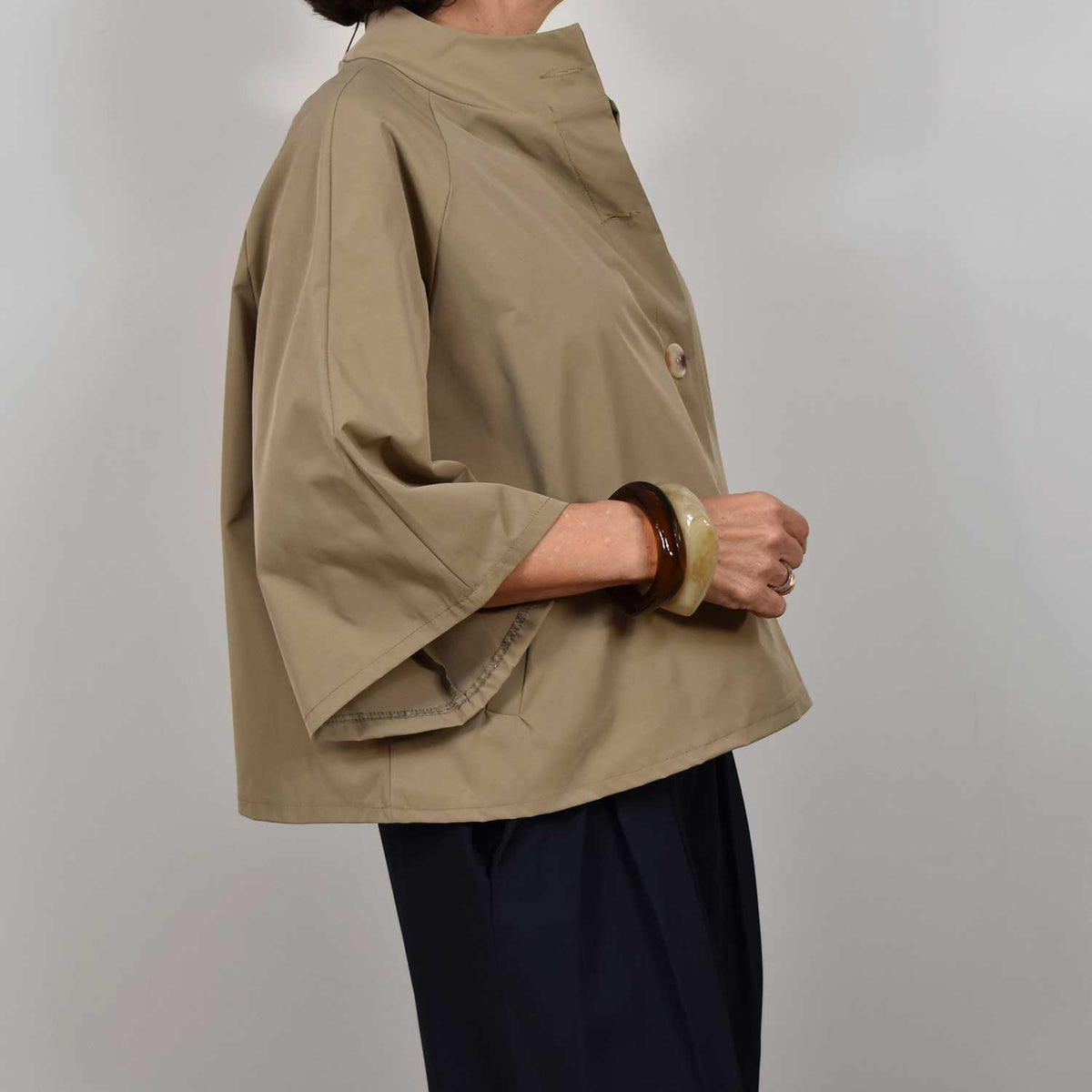 Trench manga francesa camel