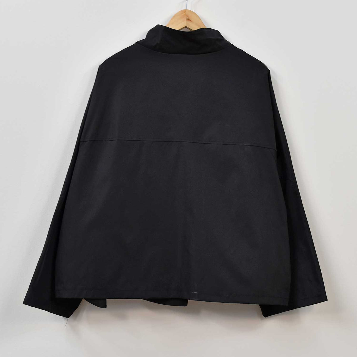 Chaqueta outdoor negra